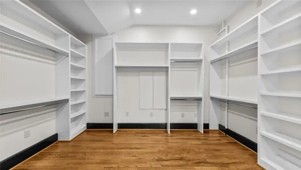 $1,890,000 | 4914 Imperial Street, Bellaire, TX 77401