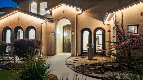 $1,890,000 | 4914 Imperial Street, Bellaire, TX 77401