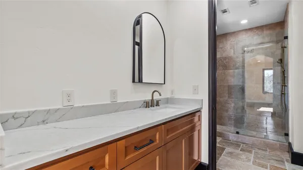 $1,890,000 | 4914 Imperial Street, Bellaire, TX 77401