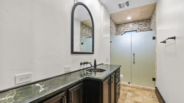 $1,890,000 | 4914 Imperial Street, Bellaire, TX 77401