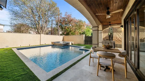 $1,890,000 | 4914 Imperial Street, Bellaire, TX 77401