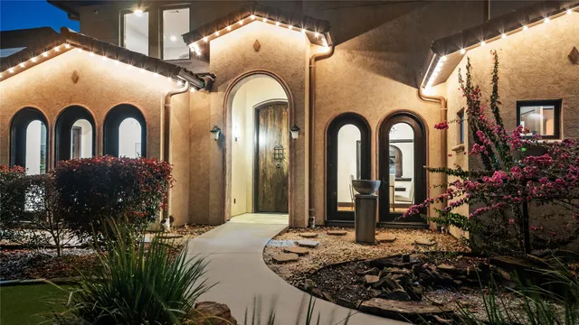 $1,890,000 | 4914 Imperial Street, Bellaire, TX 77401