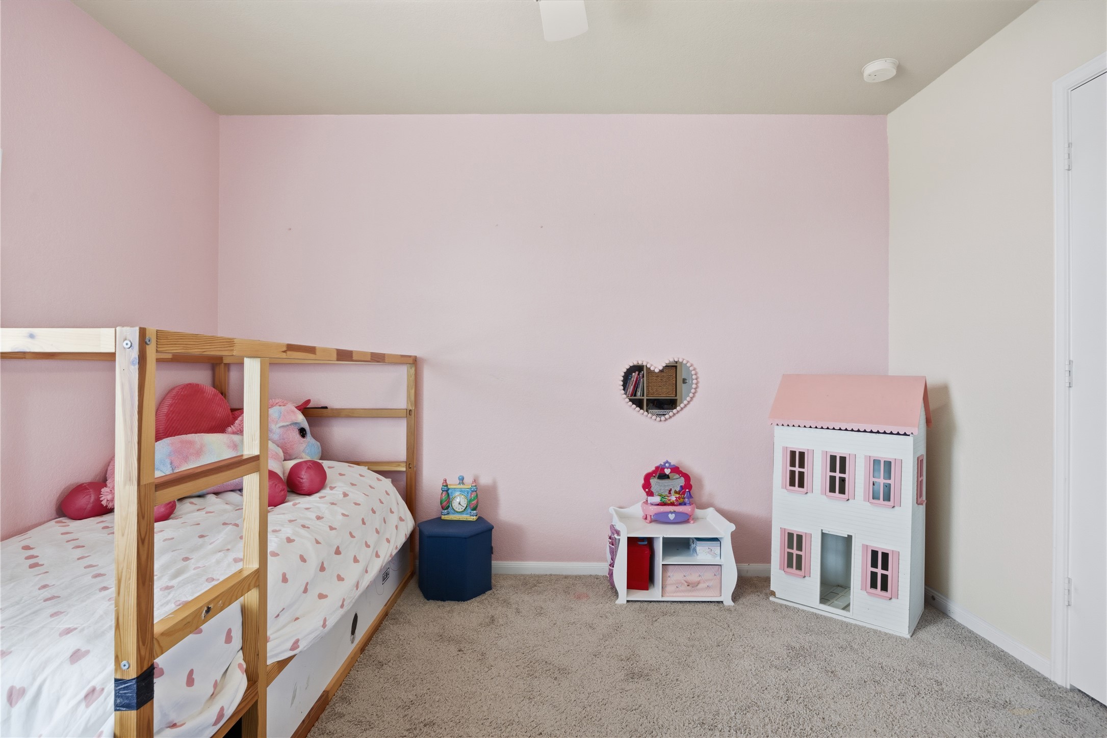 509 Pinnacle Drive Georgetown, TX 78626 - Photo 15 of 25 a bedroom with furniture and a bed