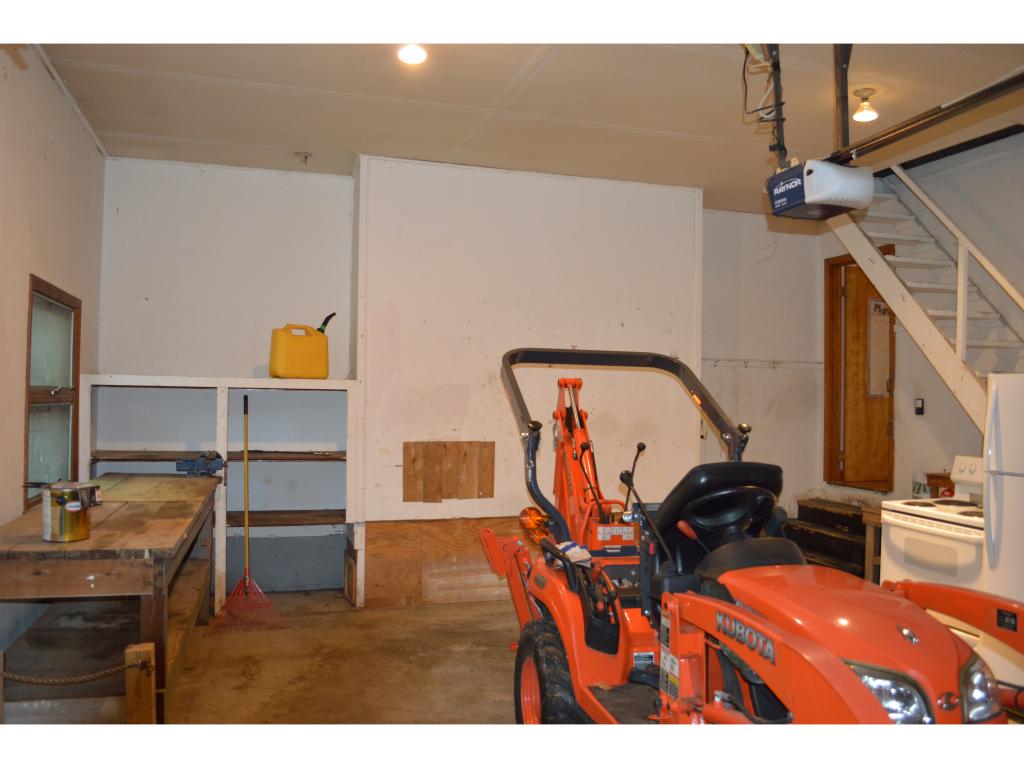 138 Chapman Road Keene, NH 03431 - Photo 22 of 36