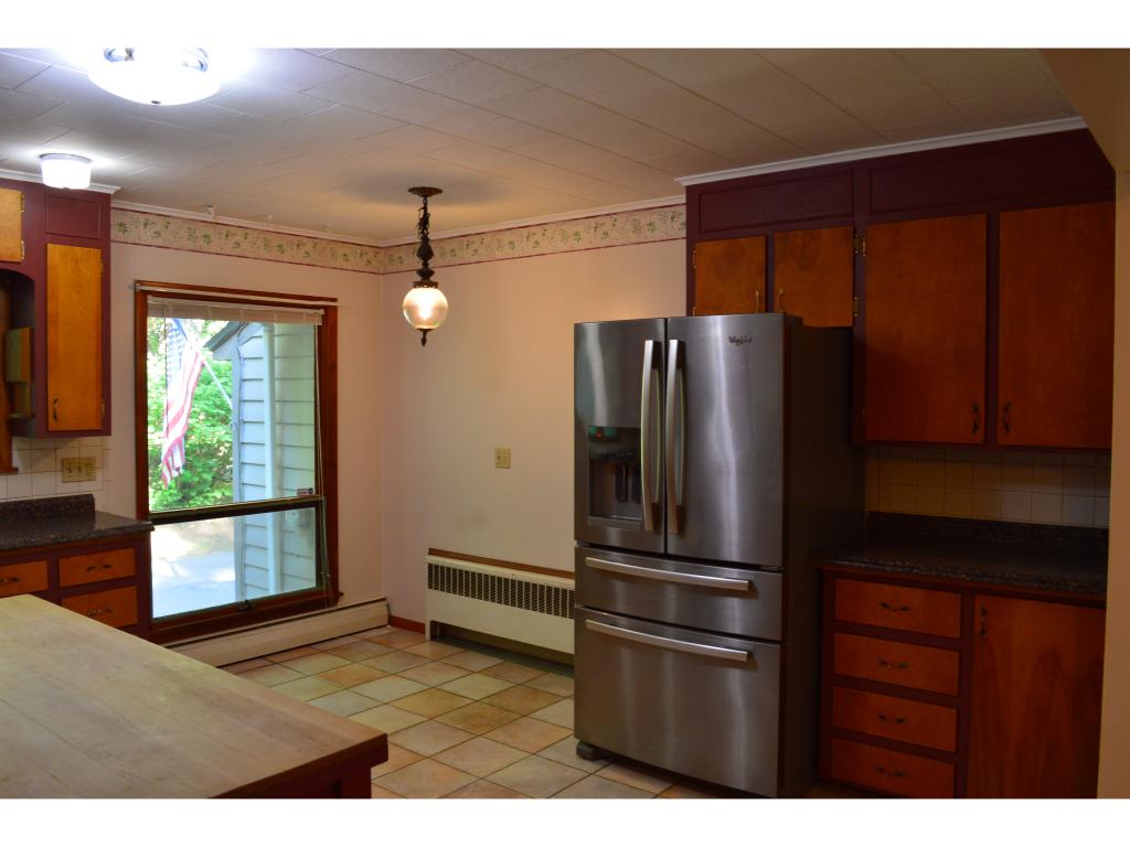 138 Chapman Road Keene, NH 03431 - Photo 6 of 36