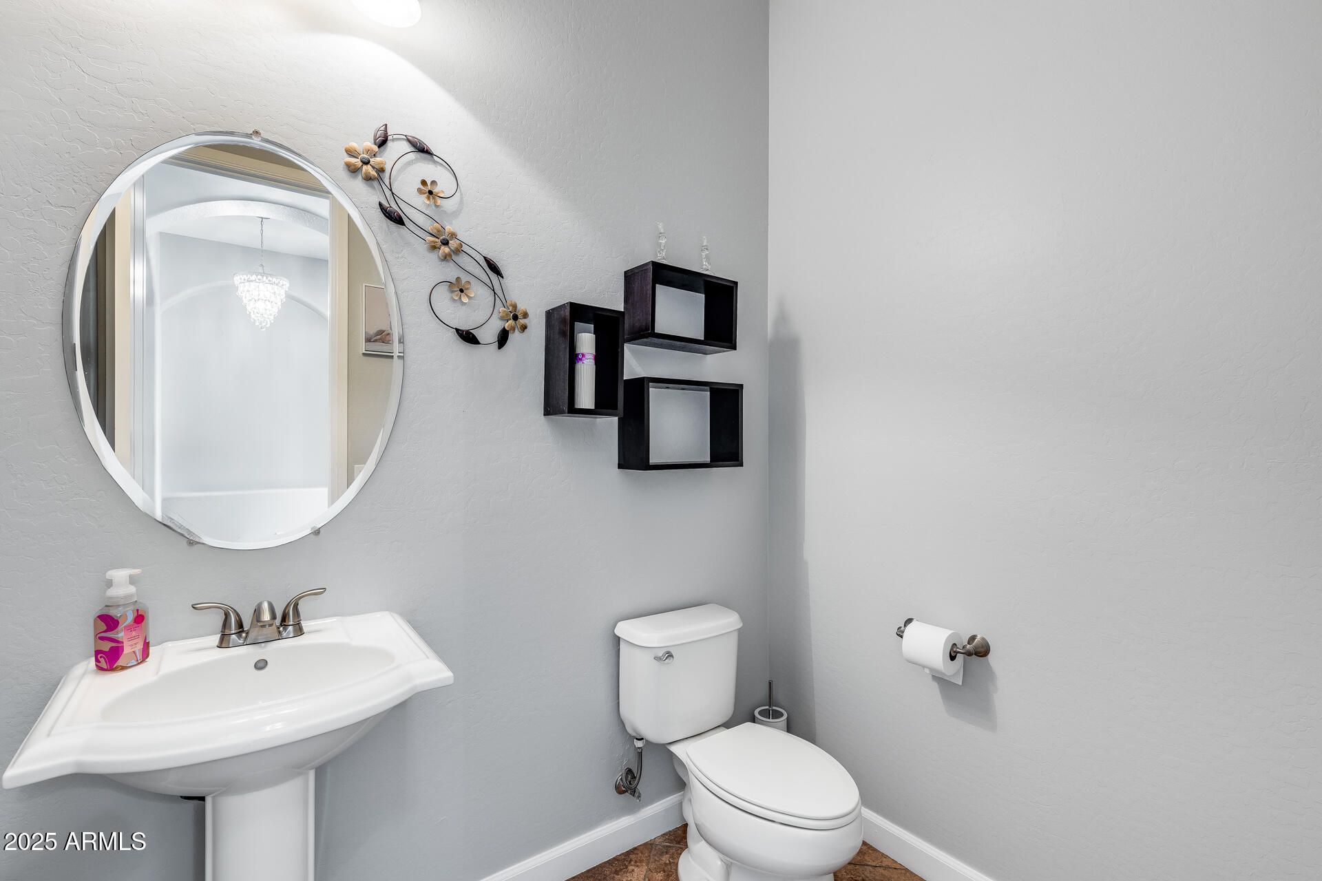 3160 East Powell Place Chandler, AZ 85249 - Photo 11 of 36 Guest Bath