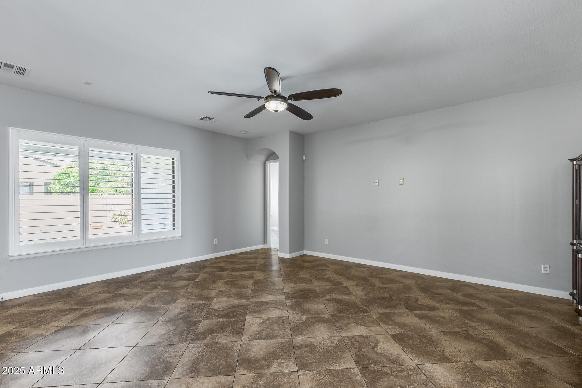 3160 East Powell Place Chandler, AZ 85249 - Photo 12 of 36 Living Room