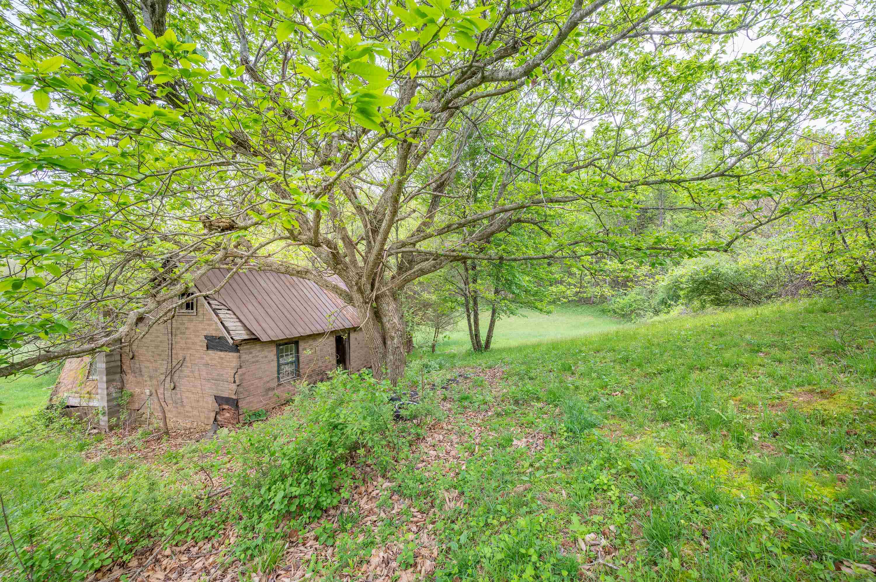 618 Countyline Church Road Southeast Floyd, VA 24091 - Photo 30 of 36 Gallery Image 30