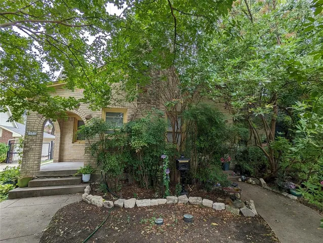 $1,550 | 6330 Vickery Boulevard, Dallas, TX 75214