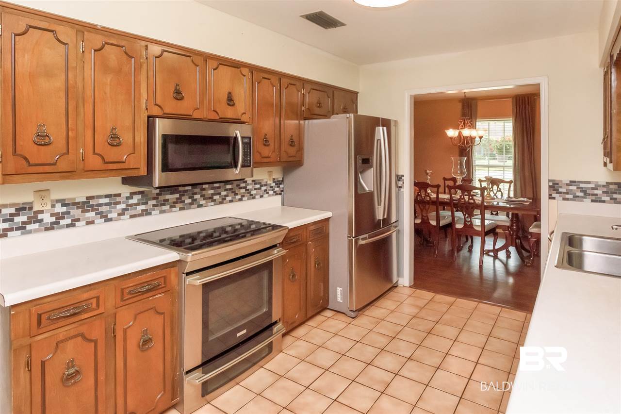 8012 Castlewood Way Mobile, AL 36619 - Photo 12 of 30