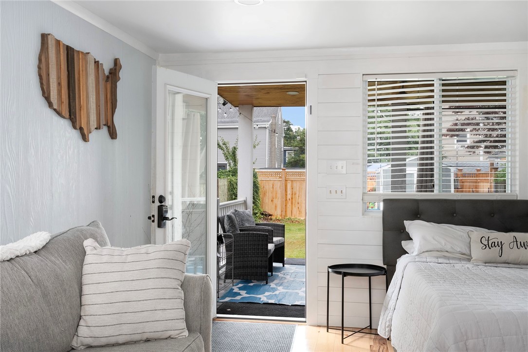 26 Pearl Street Newport, RI 02840 - Photo 17 of 48