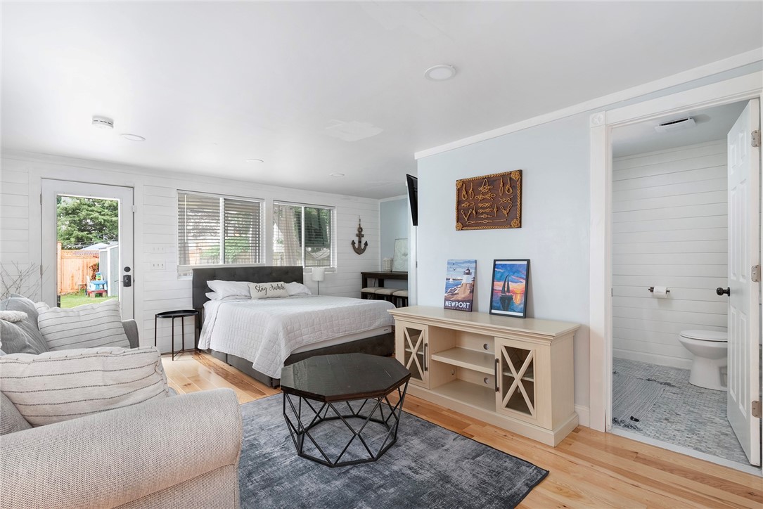 26 Pearl Street Newport, RI 02840 - Photo 18 of 48