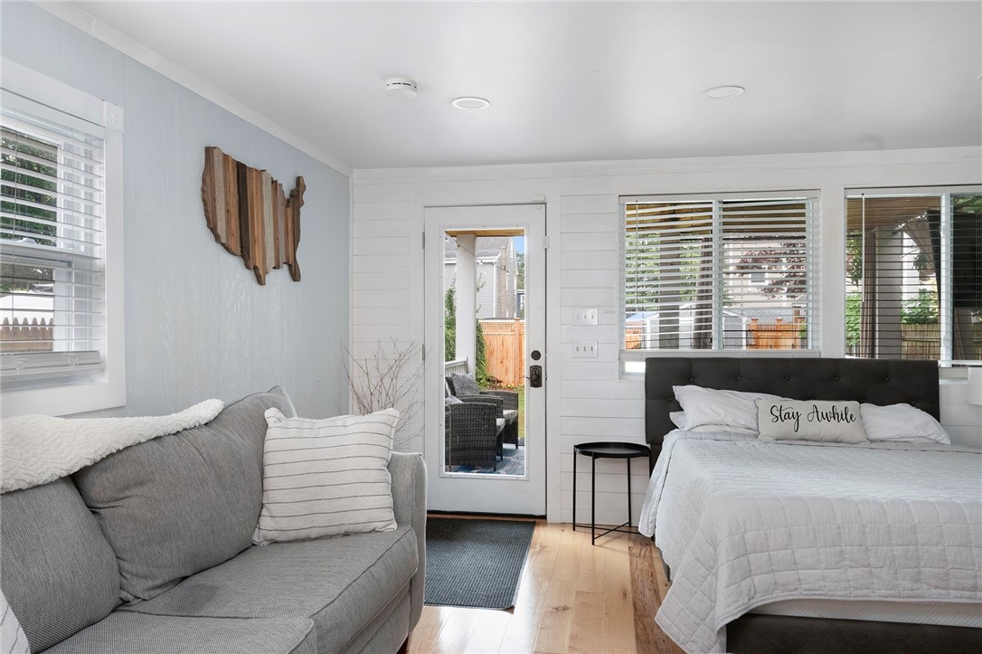 26 Pearl Street Newport, RI 02840 - Photo 19 of 48