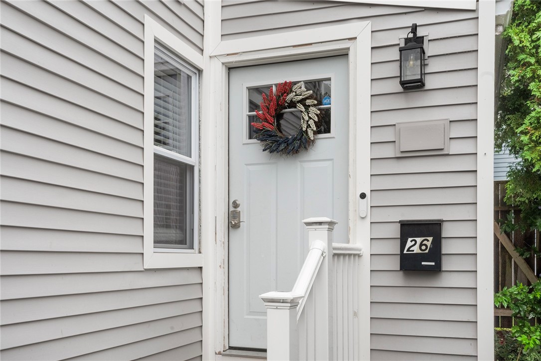 26 Pearl Street Newport, RI 02840 - Photo 2 of 48