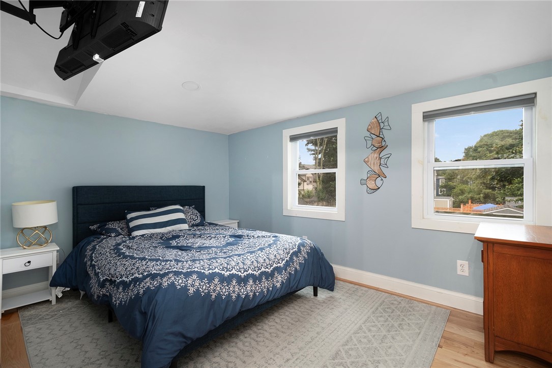 26 Pearl Street Newport, RI 02840 - Photo 25 of 48