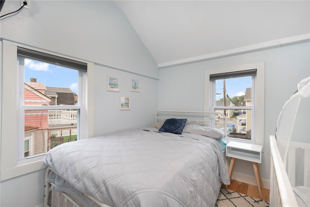 26 Pearl Street Newport, RI 02840 - Photo 31 of 48