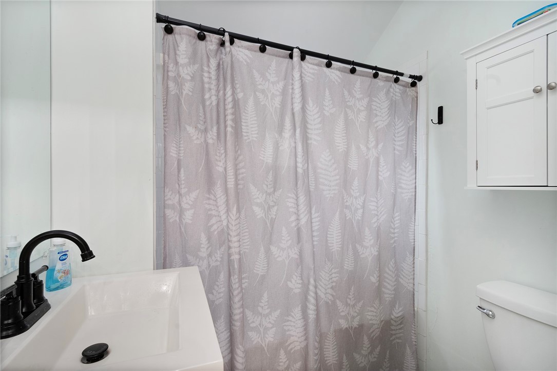 26 Pearl Street Newport, RI 02840 - Photo 38 of 48