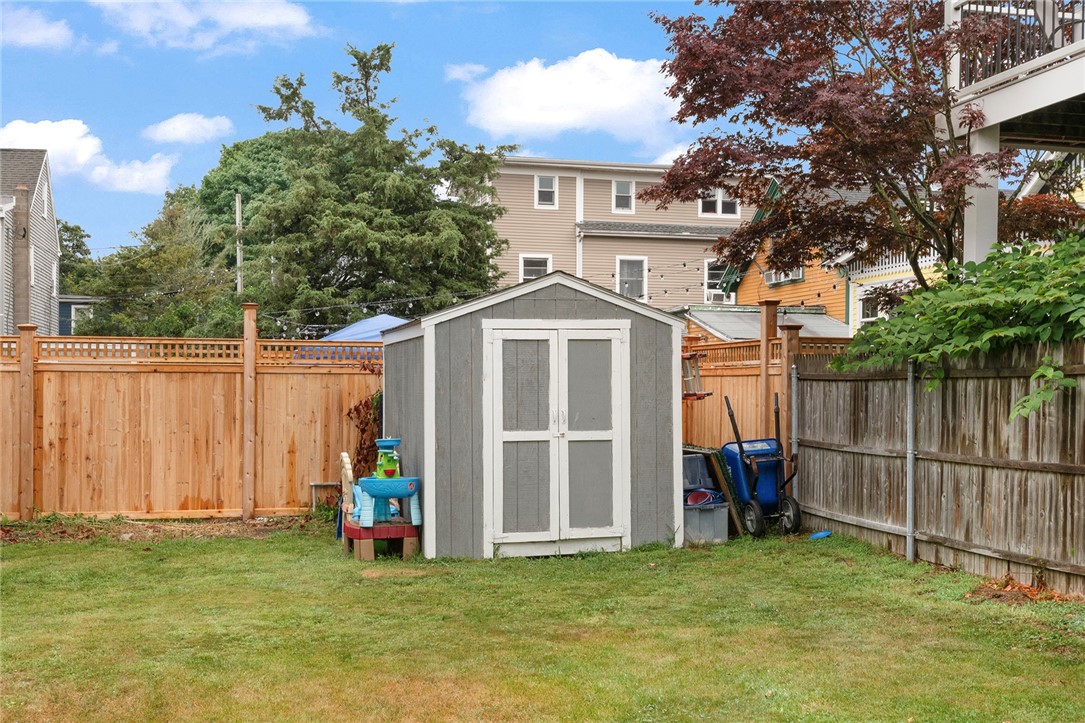 26 Pearl Street Newport, RI 02840 - Photo 44 of 48