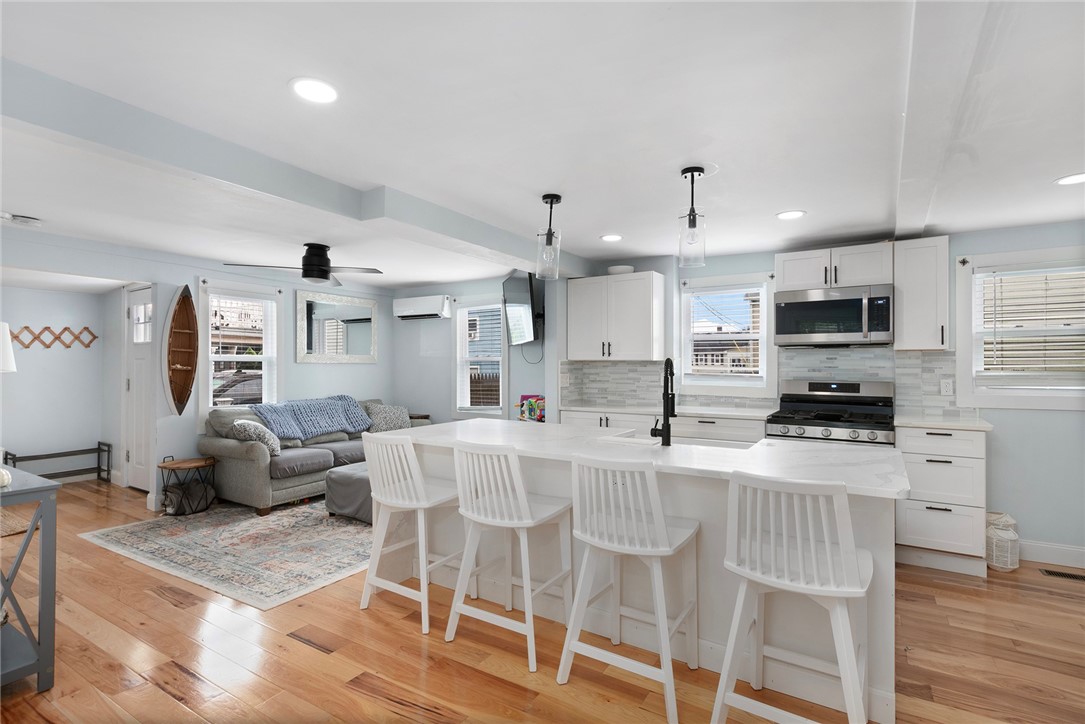 26 Pearl Street Newport, RI 02840 - Photo 7 of 48