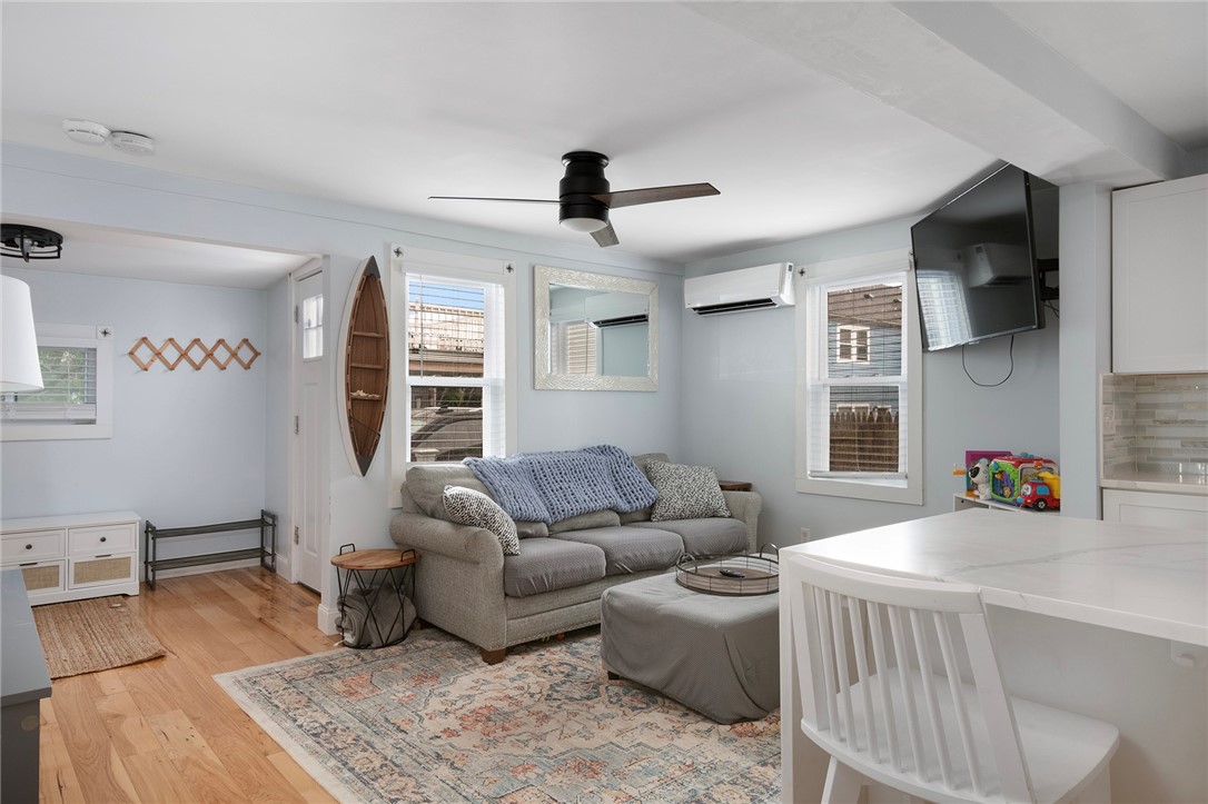 26 Pearl Street Newport, RI 02840 - Photo 9 of 48