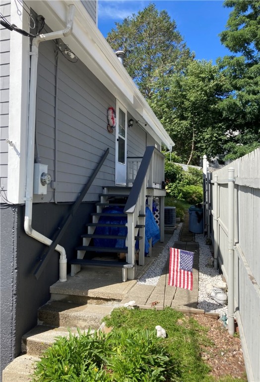 121 Oneida Street Pawtucket, RI 02860 - Photo 31 of 35 Gallery Image 31