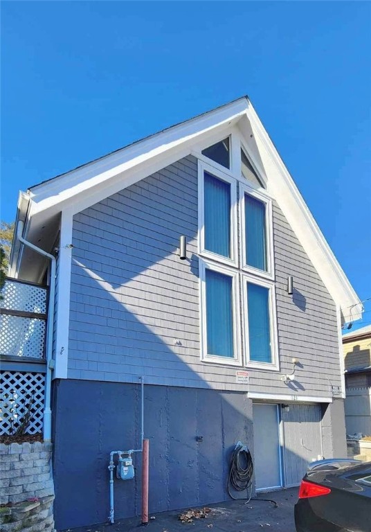 121 Oneida Street Pawtucket, RI 02860 - Photo 4 of 35 Gallery Image 4