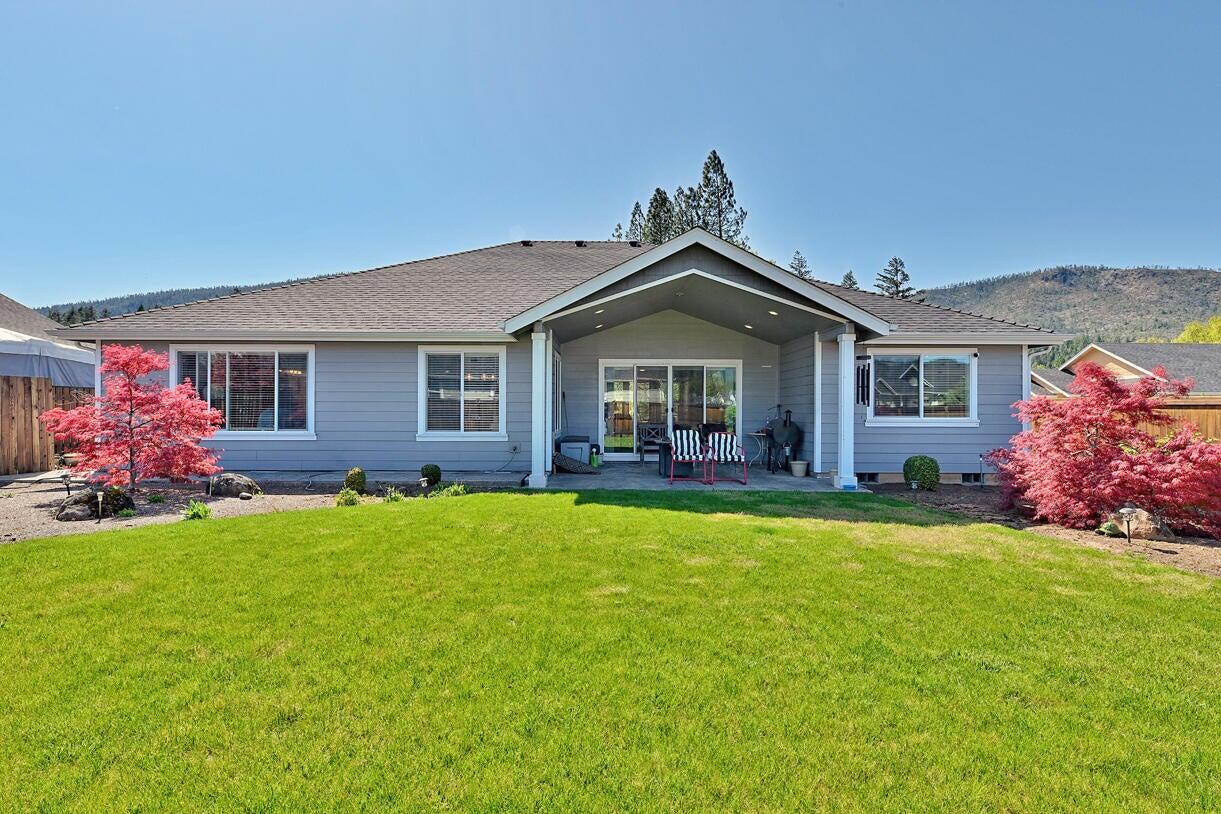 243 Retirement Lane Cave Junction, OR 97523 - Photo 47 of 62 20250423182155811727000000-o