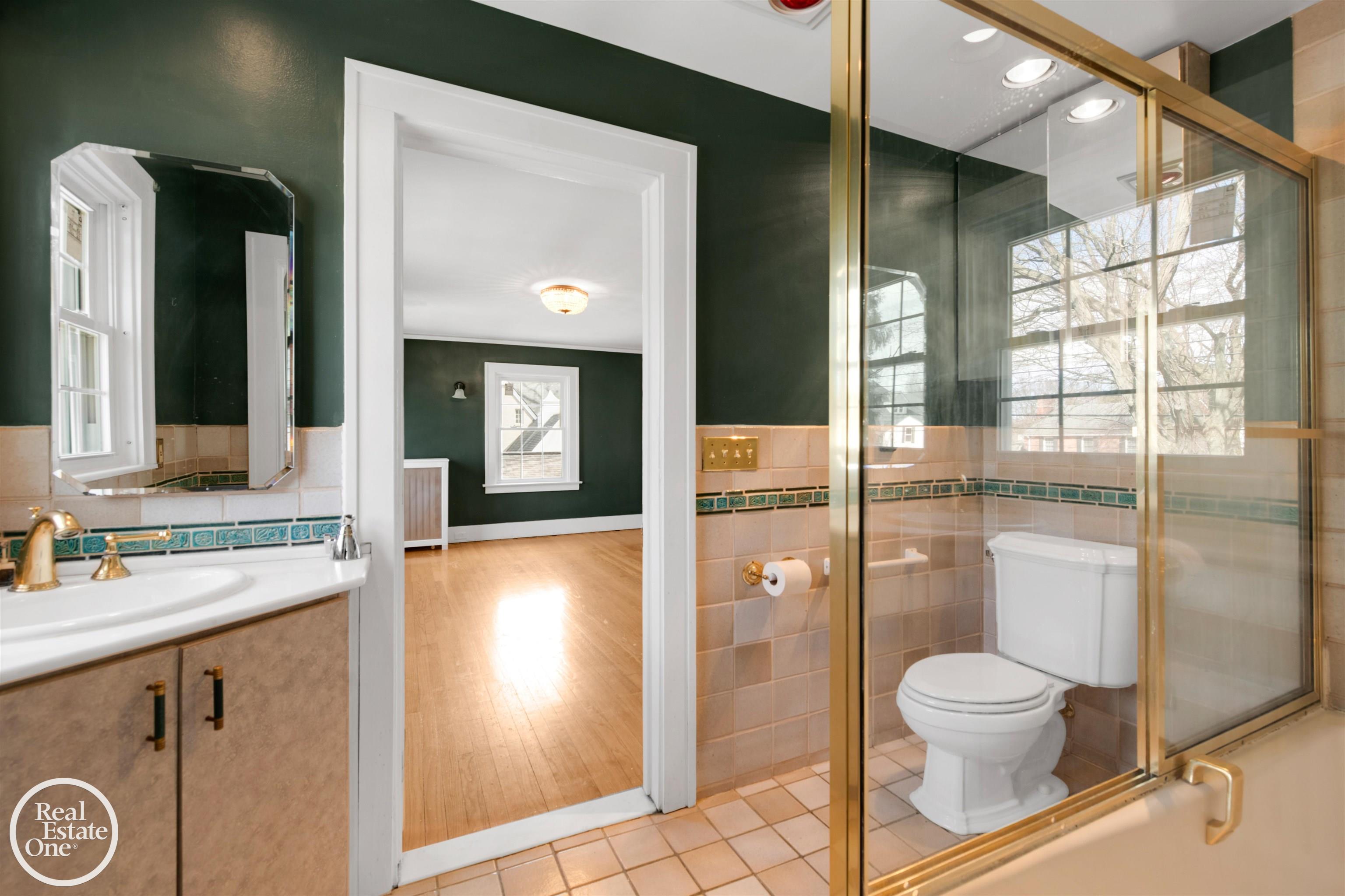 71 Moross Road Grosse Pointe Farms, MI 48236 - Photo 32 of 48