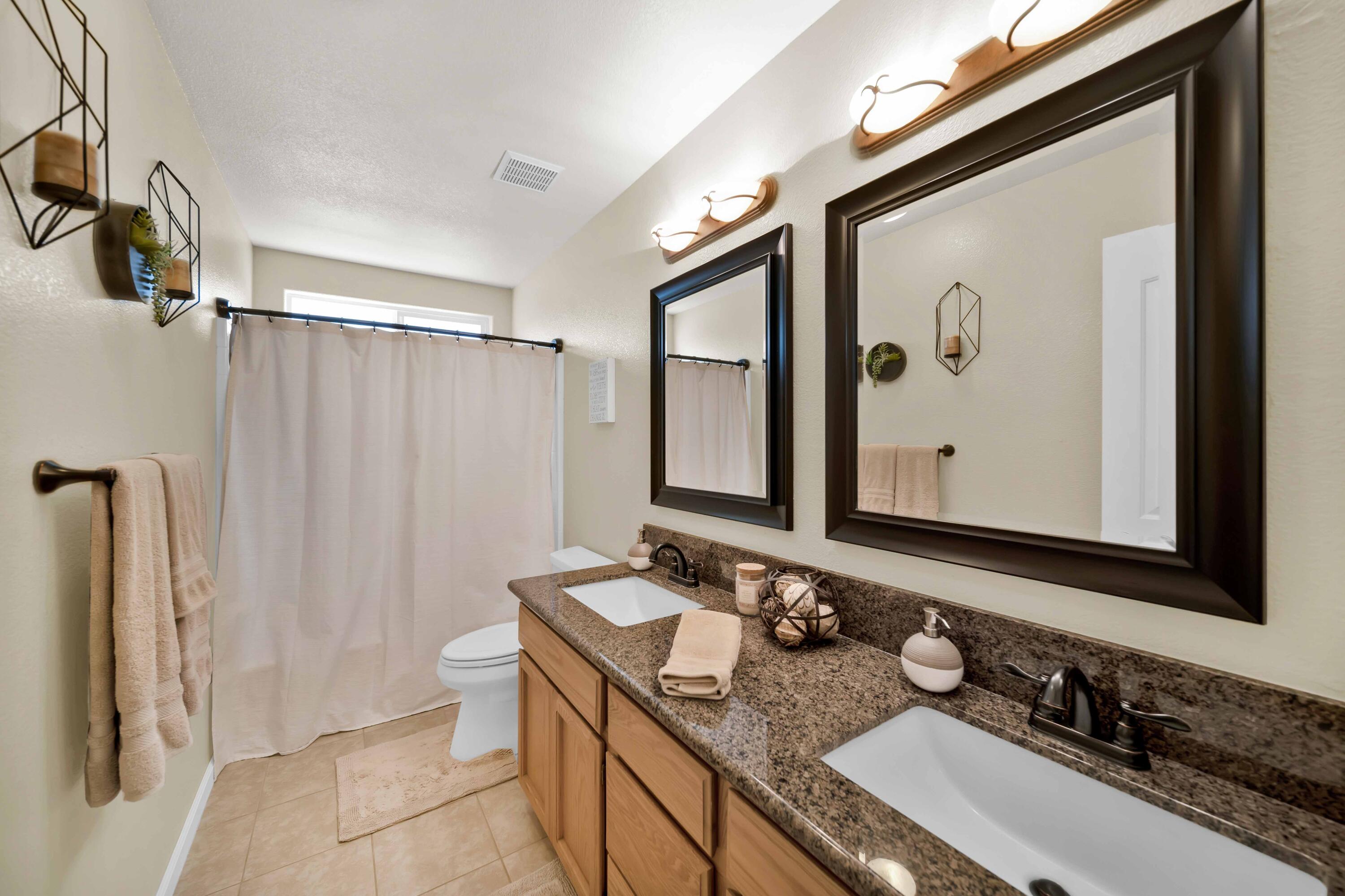 1968 Airstrip Road Redding, CA 96003 - Photo 19 of 42 Redding-Real-Estate-Photography-33
