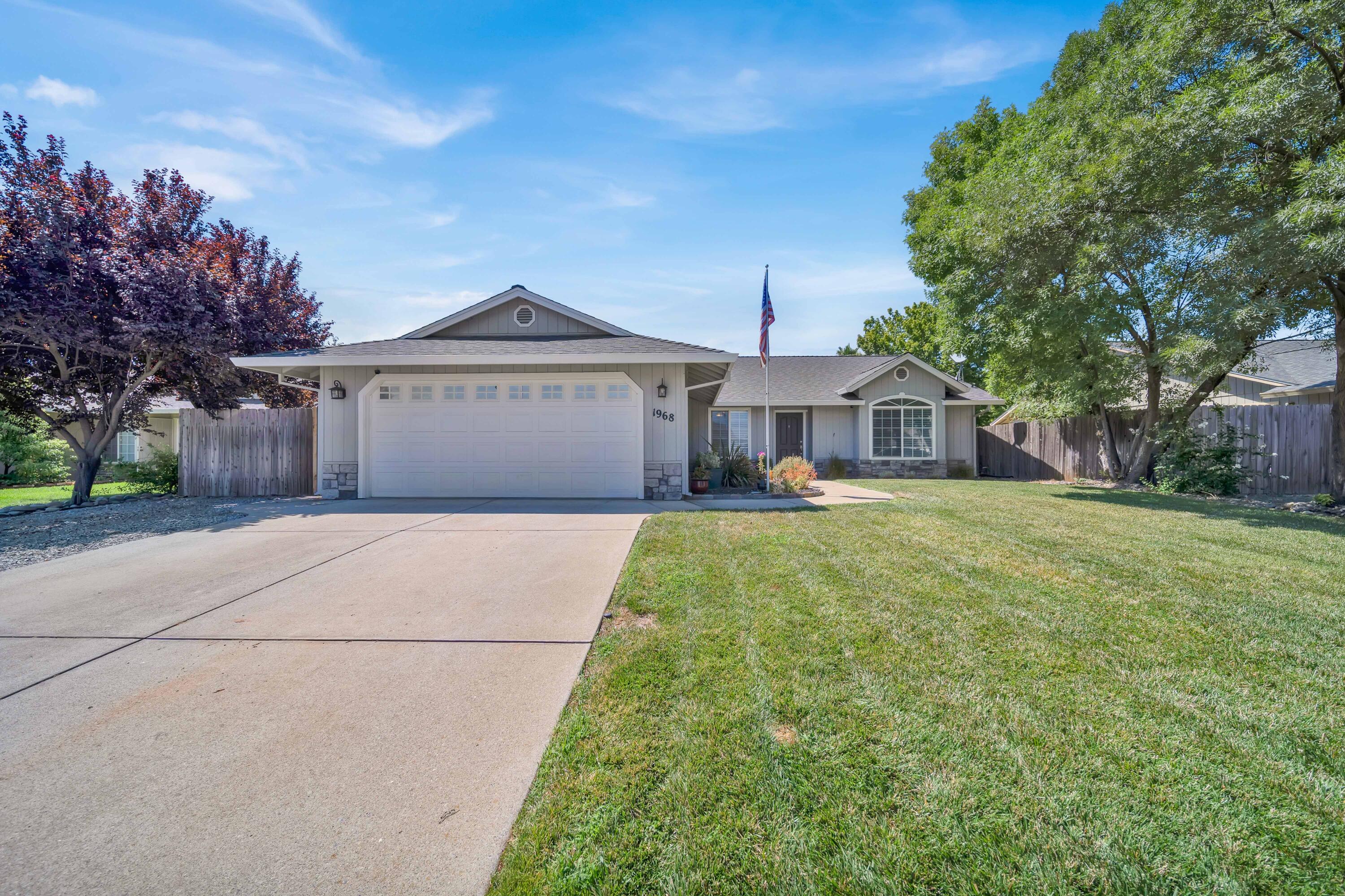 1968 Airstrip Road Redding, CA 96003 - Photo 2 of 42 Redding-Real-Estate-Photography-2