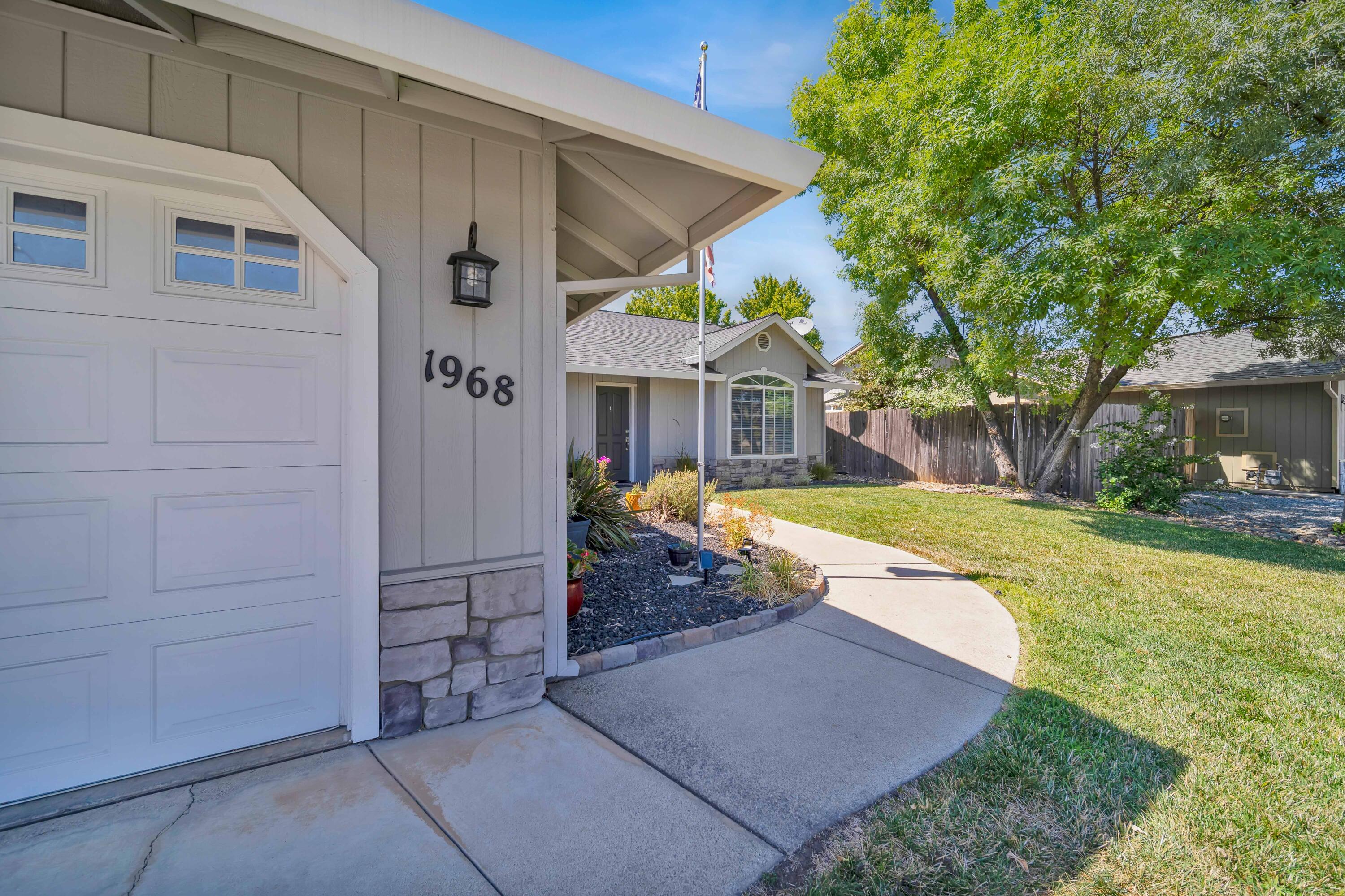 1968 Airstrip Road Redding, CA 96003 - Photo 31 of 42 Redding-Real-Estate-Photography-5