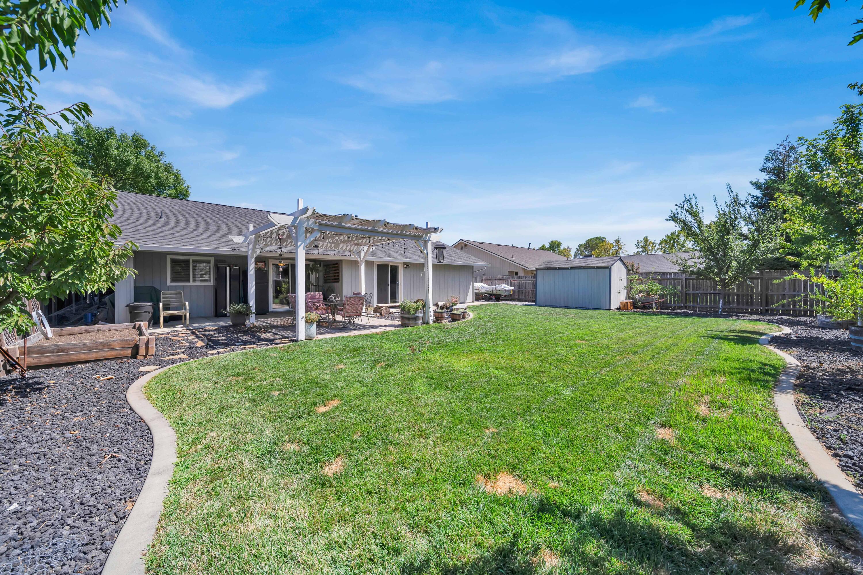 1968 Airstrip Road Redding, CA 96003 - Photo 37 of 42 Redding-Real-Estate-Photography-10