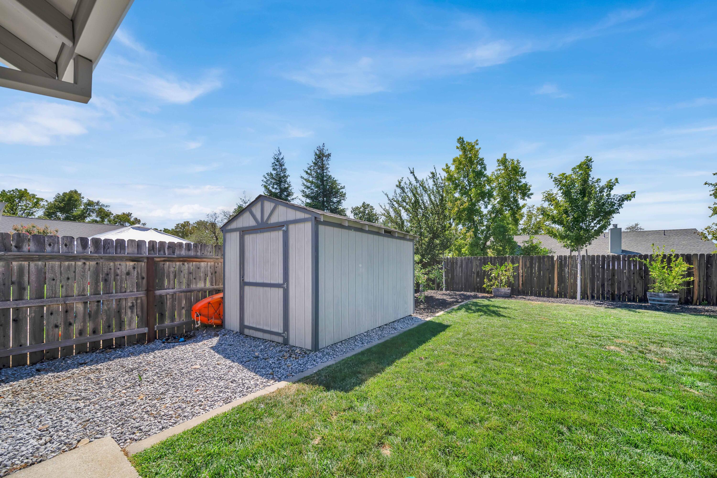 1968 Airstrip Road Redding, CA 96003 - Photo 41 of 42 Redding-Real-Estate-Photography-16