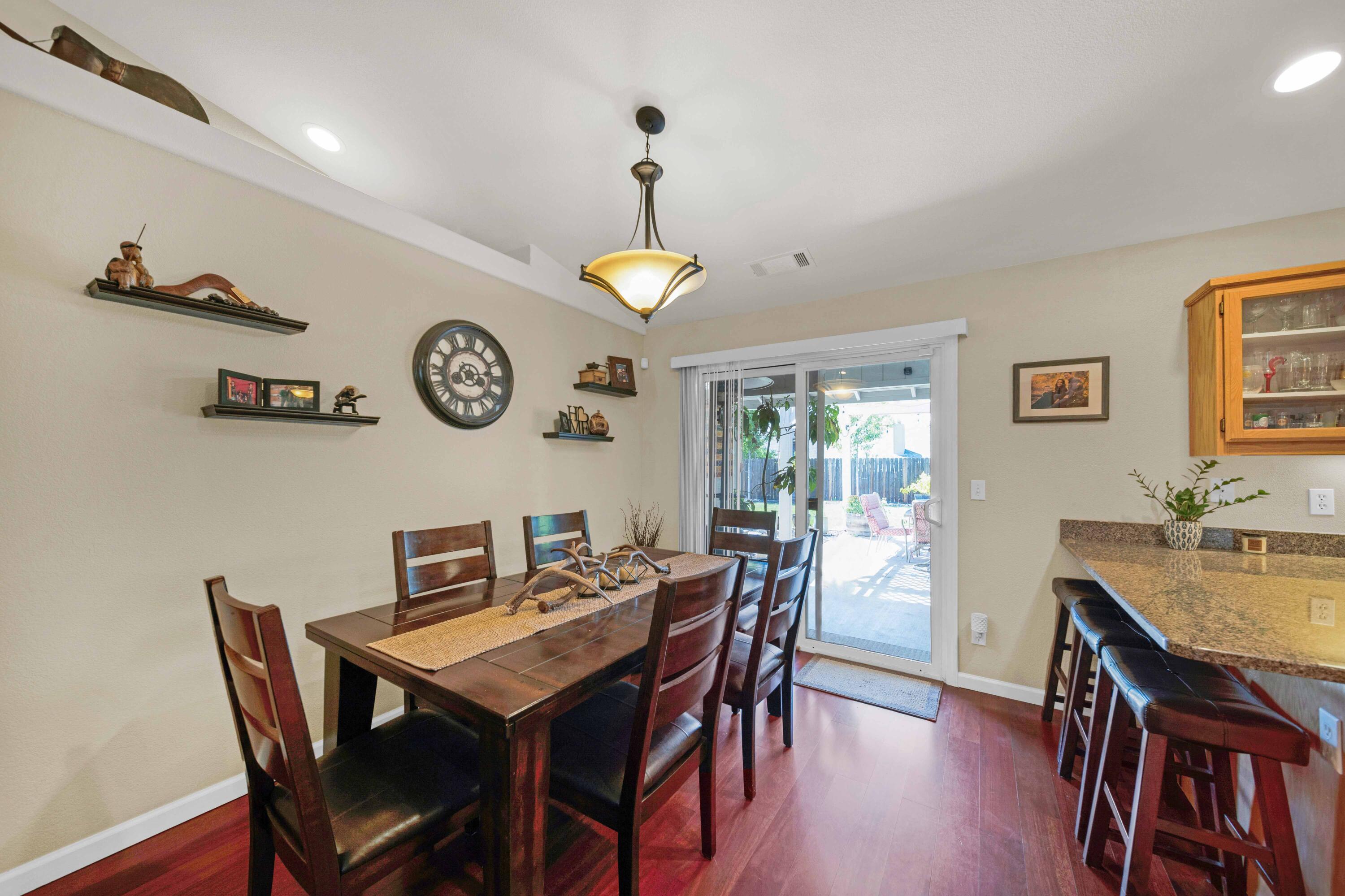 1968 Airstrip Road Redding, CA 96003 - Photo 10 of 42 Redding-Real-Estate-Photography-26