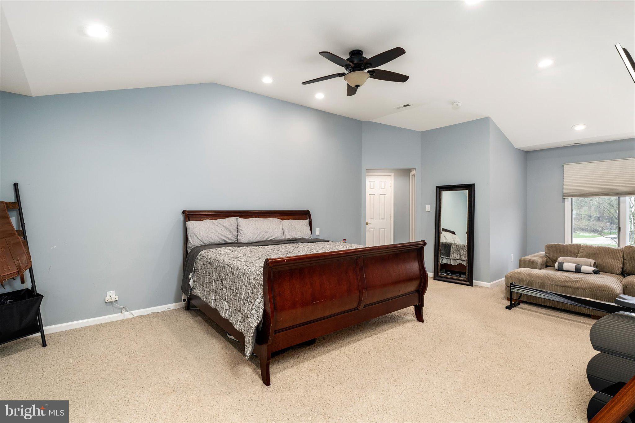 5 Oak Ridge Court Voorhees, NJ 08043 - Photo 20 of 41