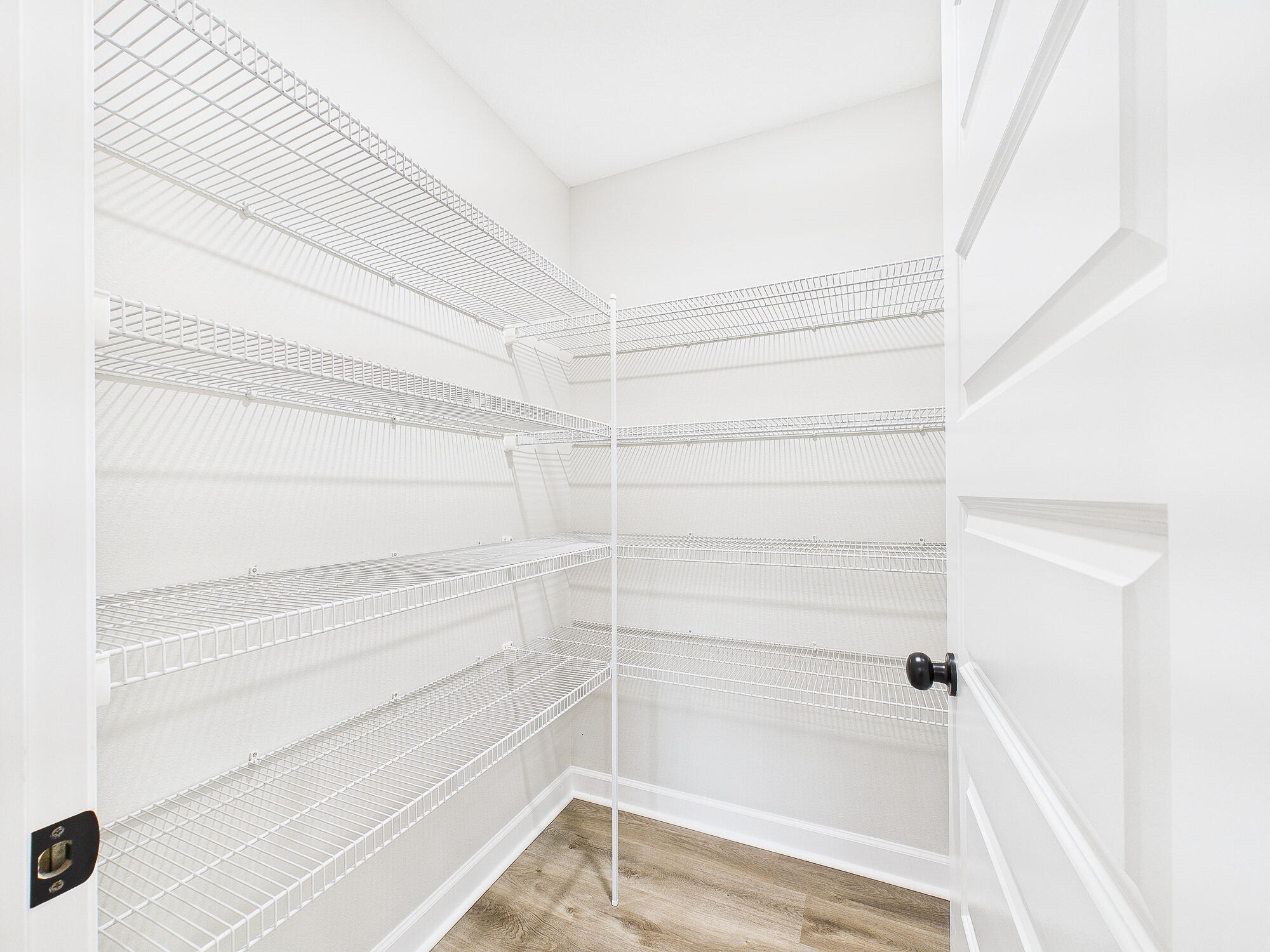 5117 Colt Drive Crestview, FL 32539 - Photo 13 of 32 Pantry