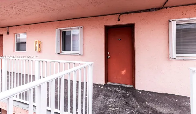 $149,990 | 19701 Southwest 114th Avenue, Unit 364, Miami, FL 33157