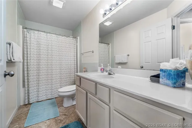 $314,500 | 199 Bristol Bay Drive, Unit 1B, Lake Ozark, MO 65049