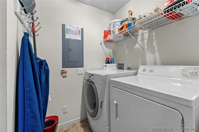 $314,500 | 199 Bristol Bay Drive, Unit 1B, Lake Ozark, MO 65049