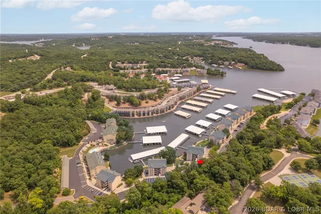 $314,500 | 199 Bristol Bay Drive, Unit 1B, Lake Ozark, MO 65049