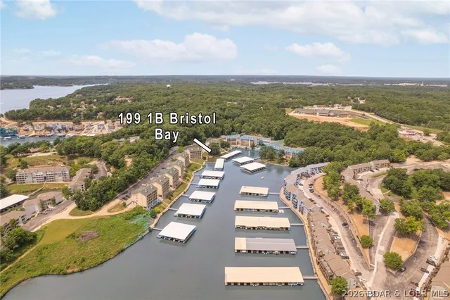 $314,500 | 199 Bristol Bay Drive, Unit 1B, Lake Ozark, MO 65049