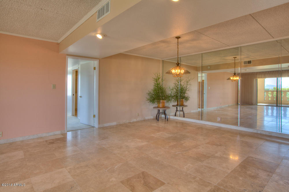 7940 East Camelback Road, Unit 708 Scottsdale, AZ 85251 - Photo 14 of 23 Dinning