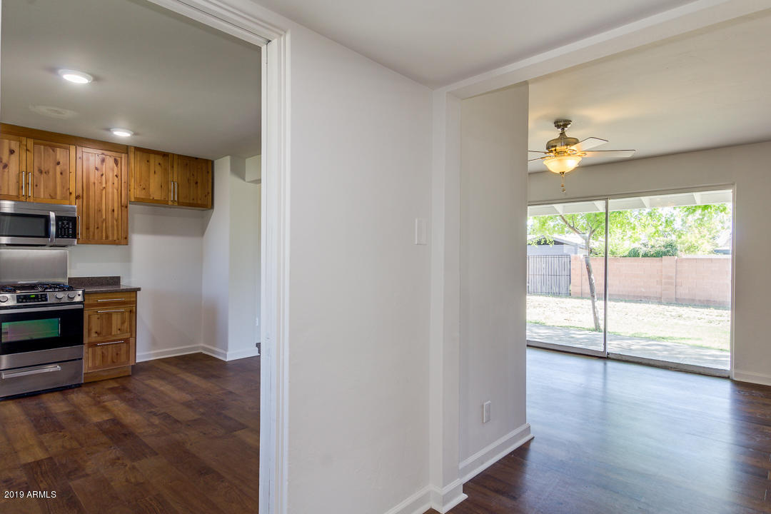 2115 West Avalon Drive Phoenix, AZ 85015 - Photo 12 of 21 12-Avalon