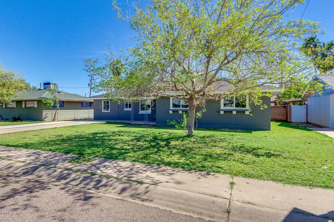2115 West Avalon Drive Phoenix, AZ 85015 - Photo 3 of 21 03-Avalon