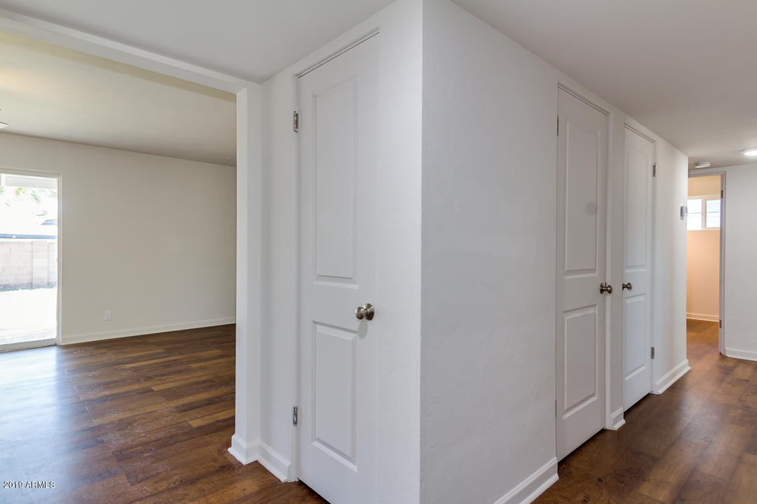 2115 West Avalon Drive Phoenix, AZ 85015 - Photo 8 of 21 08-Avalon