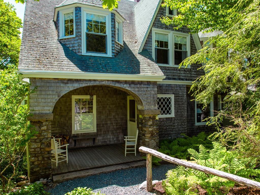 26 Manchester Road Northeast Harbor, ME 04662 - Photo 4 of 35 Front entry