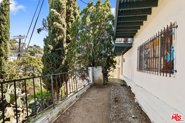 $1,499,995 | 3242 Dos Palos Drive, Los Angeles, CA 90068