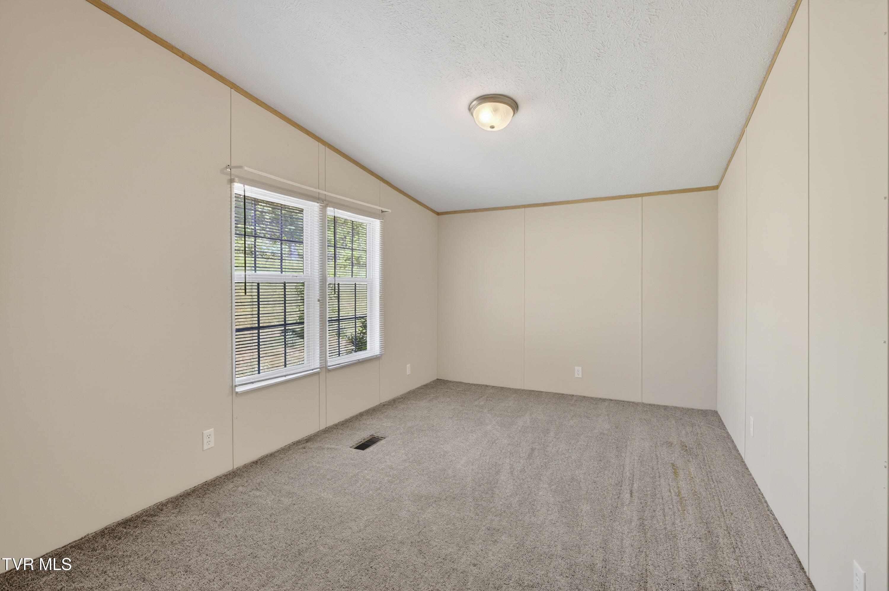 12392 Rich Valley Road Bristol, VA 24202 - Photo 39 of 53 12392-Rich-Valley-Rd-Bristol-VA-54