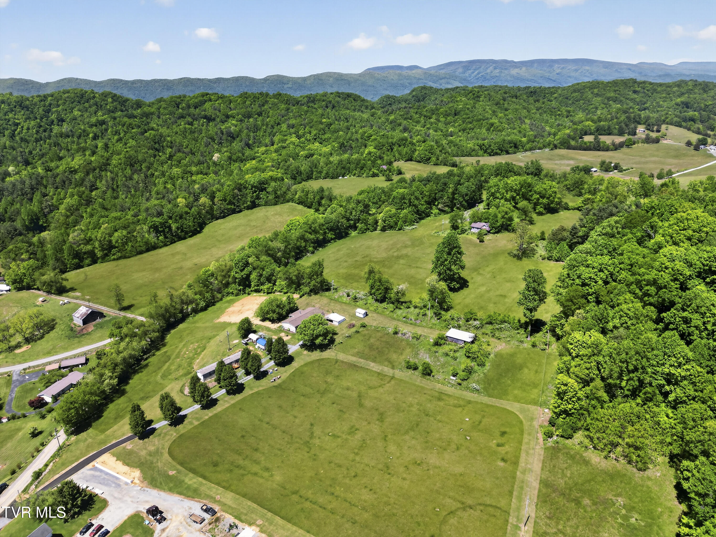 12392 Rich Valley Road Bristol, VA 24202 - Photo 48 of 53 12392-Rich-Valley-Rd-Bristol-VA-14