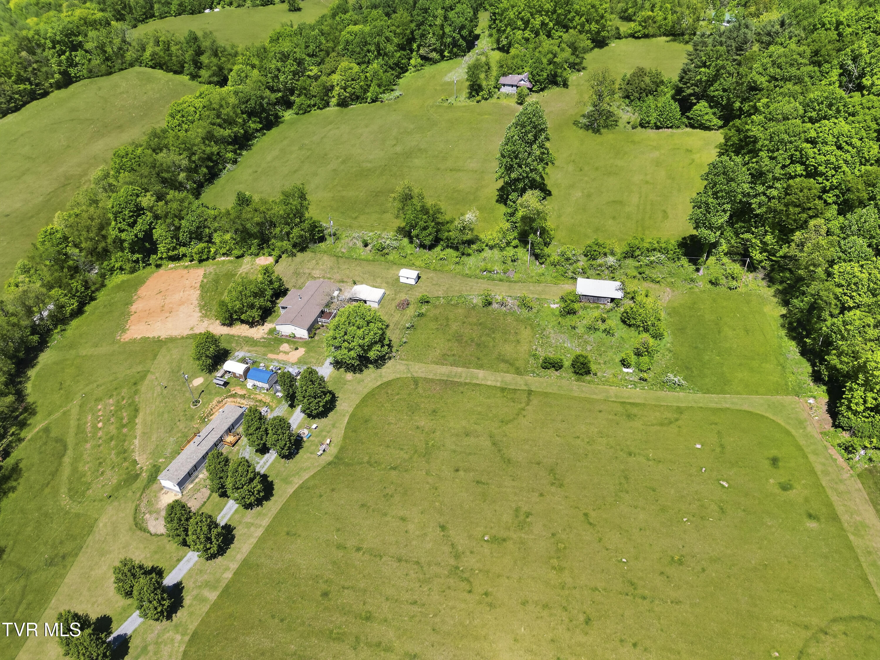 12392 Rich Valley Road Bristol, VA 24202 - Photo 49 of 53 12392-Rich-Valley-Rd-Bristol-VA-4